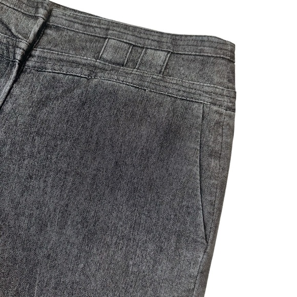 Sandro Sportswear Gray Denim Pleat-Front Wide Leg Crop Pants Size 6 - Picture 5 of 12